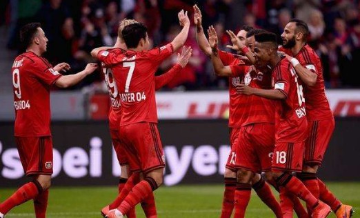  拜仁慕尼黑客场轻取弗赖堡稳固榜首位置  